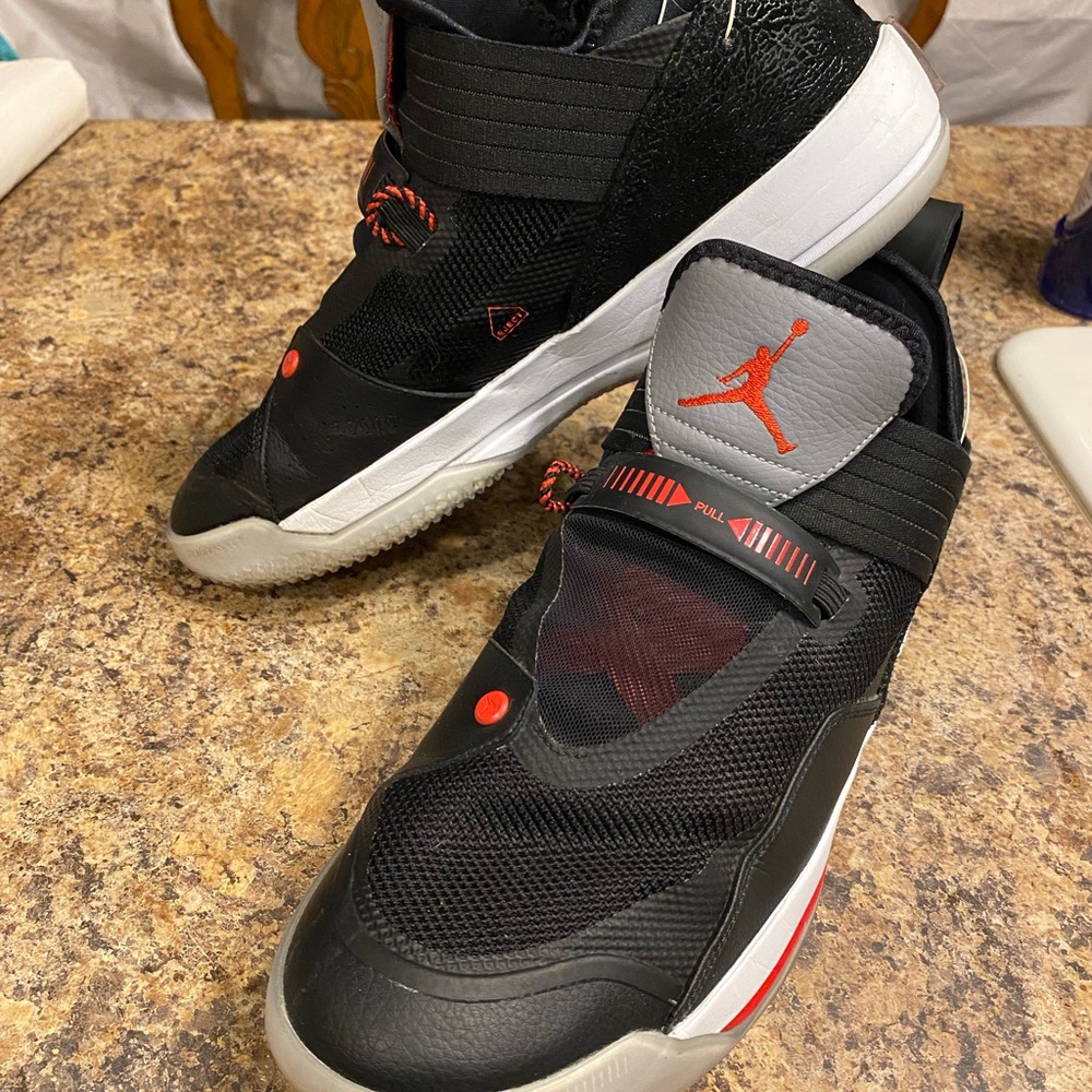 Nike Air Jordan XXXIII 33 SE Size 11.5 Excellent condition Men’s
